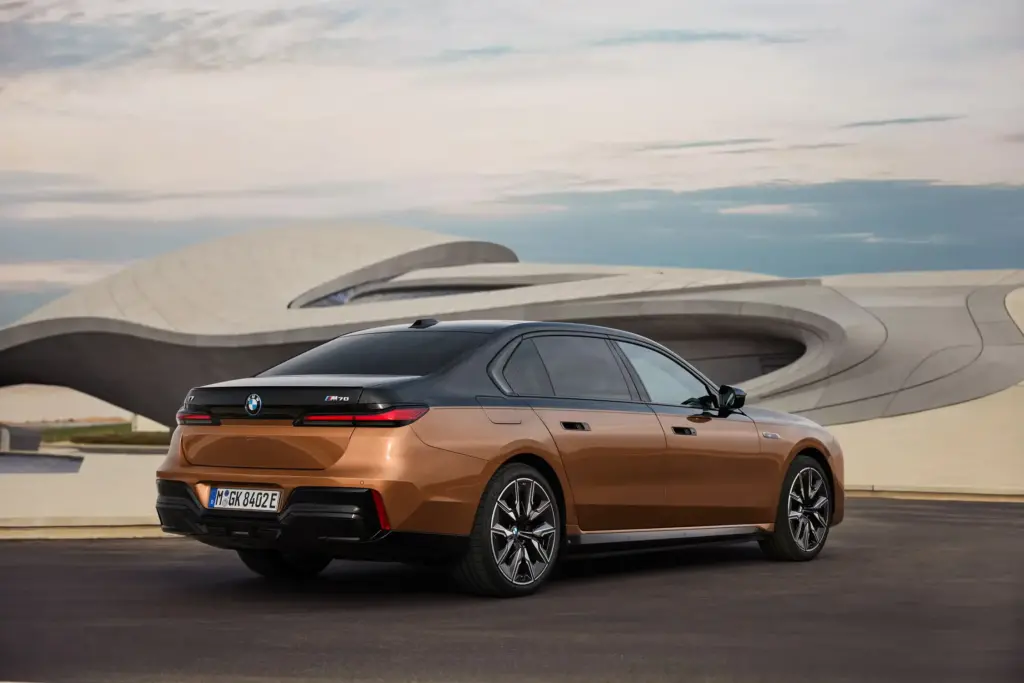 2024 BMW i7: Preise, technische Daten & Kaufberatung 4 2024 BMW i7: Preise, technische Daten & Kaufberatung - KFZPick.de