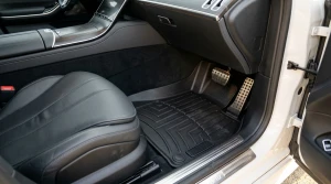Welche Mercedes Fußmatten sind am besten? Original, Typen und Preise im Vergleich
